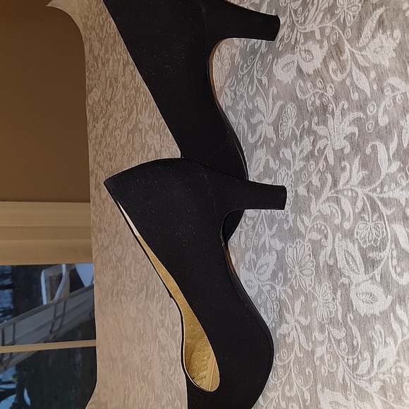 Womens Size 9.5 black Fabric pumps Kelly & Katie Genna - Picture 4 of 7
